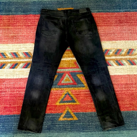 Aeropostale Distressed Athletic Skinny Jeans - Picture 2 of 5